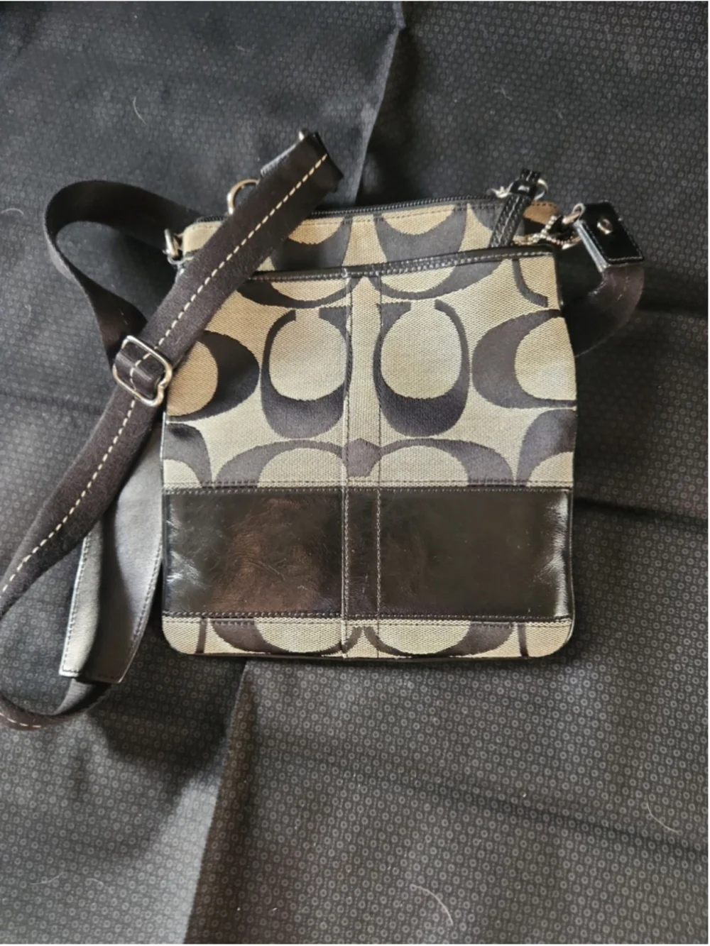Coach Signature Canvas Black Patent Leather Stripe Crossbody Swingpack